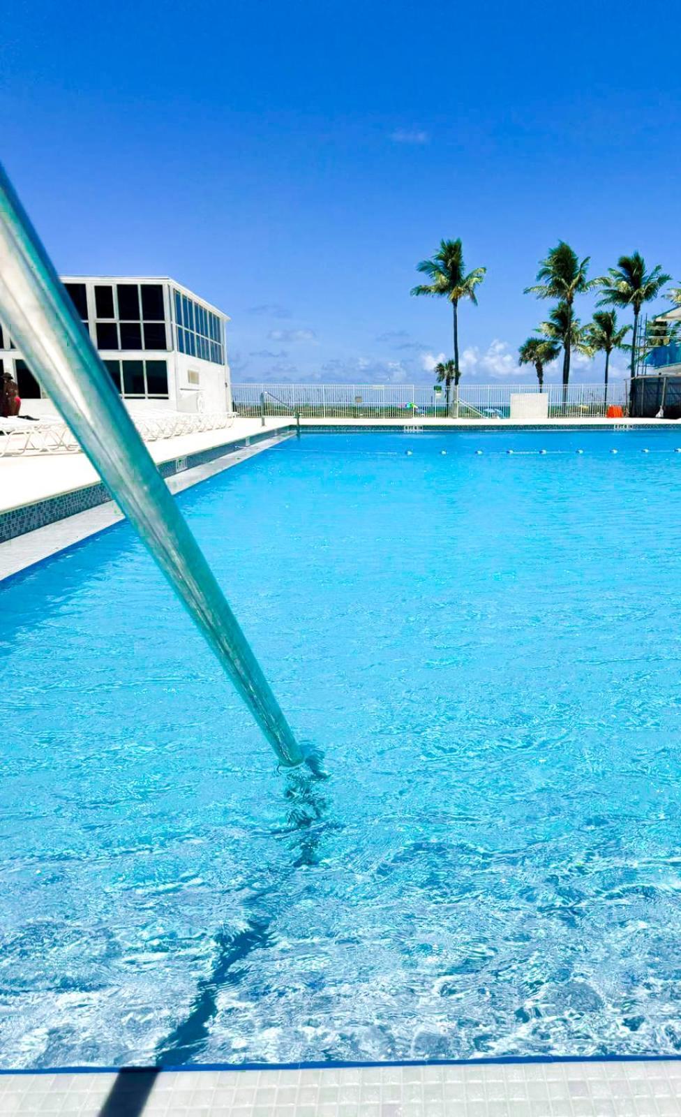 Castle 1029 Balcony Studio With Ocean View, Pool, Tennis And Free Parking Miami Beach Bagian luar foto